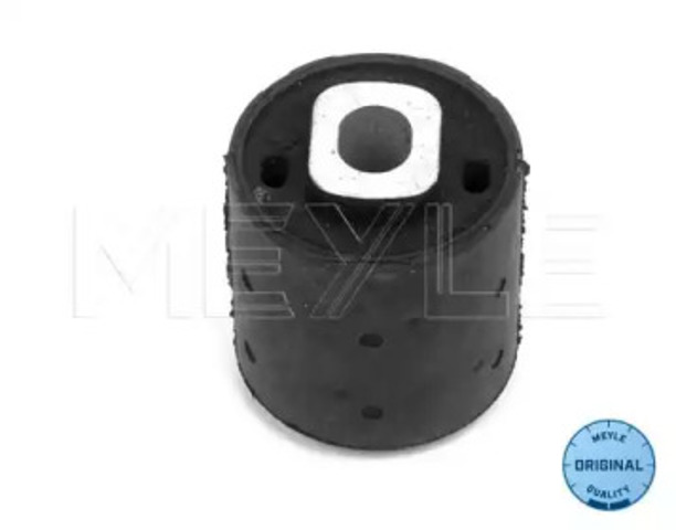 Silentblock tylnej belki 3003317102 MEYLE