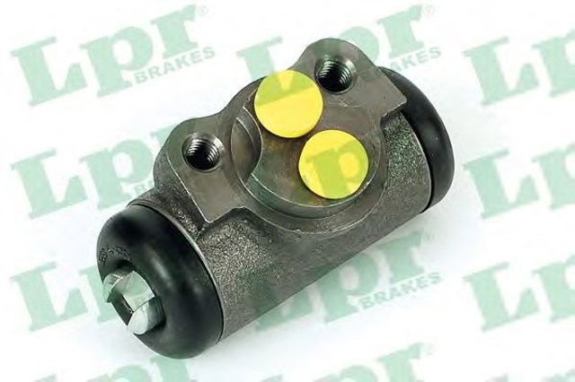 Cylinder hamulcowy Mitsubishi L 400