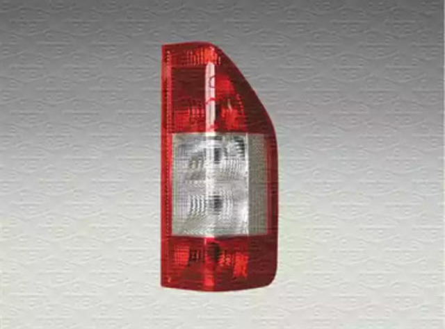 Lampa zespolona tylna prawa 712421008479 MAGNETI MARELLI