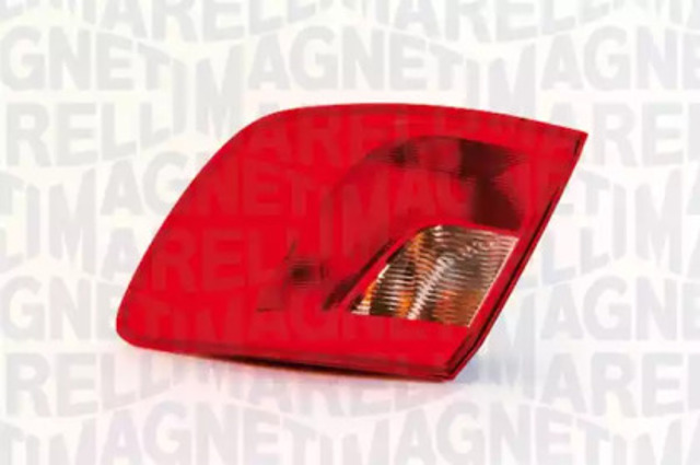 Lampa zespolona tylna lewa zewnętrzna 714000028520 MAGNETI MARELLI