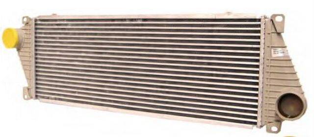 Chłodnica intercoolera 96842 NISSENS