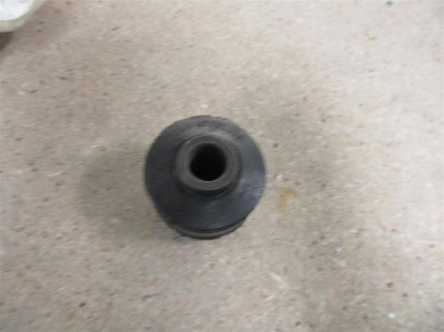 Silentblock amortyzatora tylnego Mercedes Viano W639