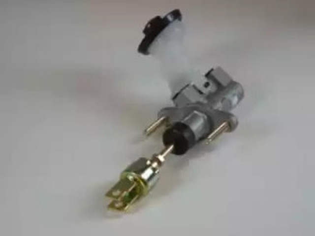 Cylinder sprzęgła główny CMT004 AISIN