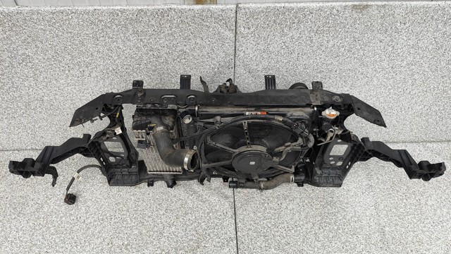 Osłona chłodnicy kompletna (panel mocowania reflektorów) KIA Optima 4 JF