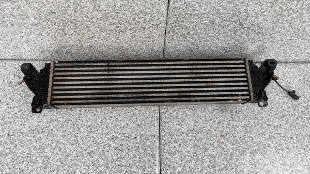 Chłodnica intercoolera SH0113565 MAZDA
