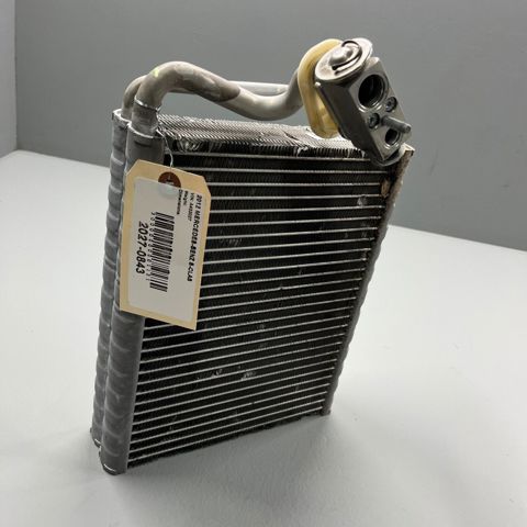 Parownik klimatyzacji 2218300358 MERCEDES