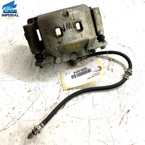 Zacisk hamulcowy przedni prawy 410014CU0A NISSAN