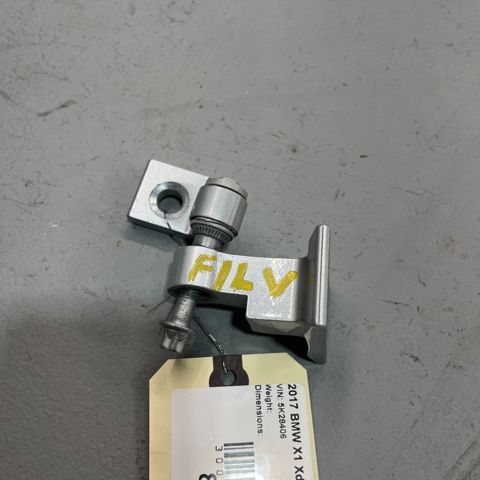 Zawias drzwi przednich lewych 41517284533 BMW