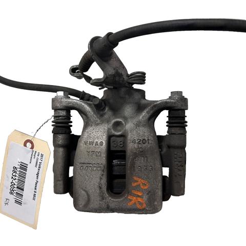 Zacisk hamulcowy tylny prawy 5QM615424A VAG