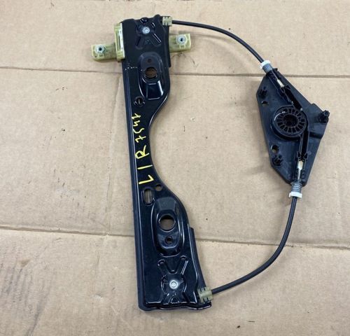 Mechanizm podnoszenia szyby drzwi tylnych prawych 68227458AB Chrysler