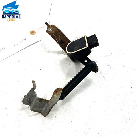 Czujnik położenia pojazdu przedni 6861351 BMW