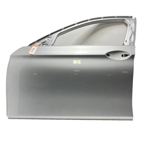 Drzwi przednie lewe 7206107 BMW