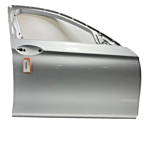 Drzwi przednie prawe 7206108 BMW