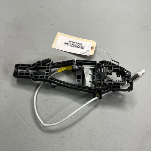 Pałąk zewnętrznej klamki drzwi przednich prawej 7242568 BMW