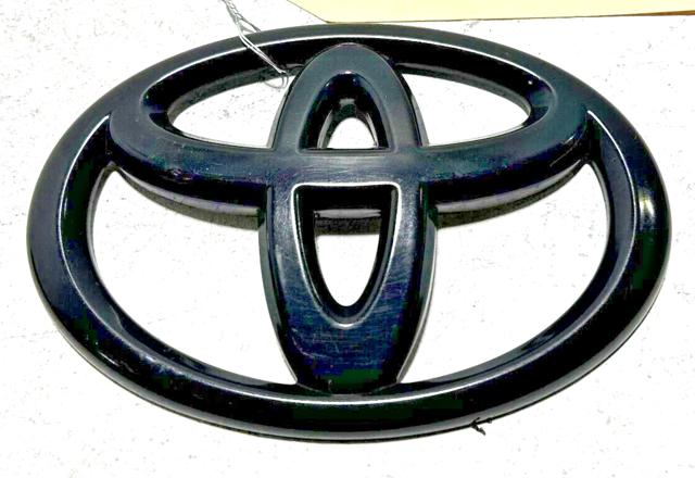 Emblemat na klapę bagaznika (znaczek firmowy) 9097502071 Toyota