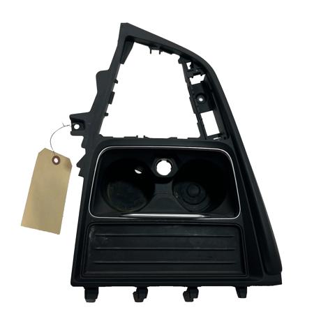 9218925 BMW