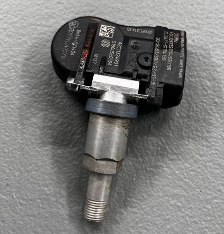BHA437140 Mazda