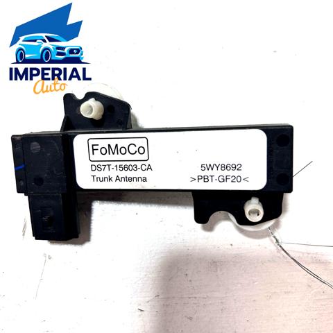 Wzmacniacz sygnału anteny DS7Z19D596A FORD
