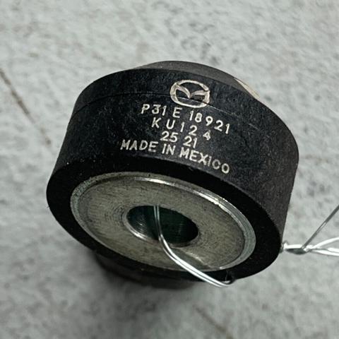 P31E18921 Mazda