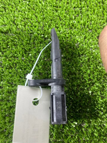 Czujnik ABS przedni 4M0927803C VAG