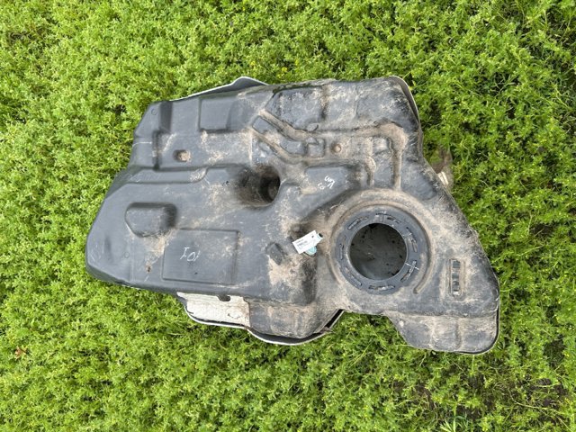 Kupić Zbiornik paliwa Ford Edge  CD539 w dobrej cenie