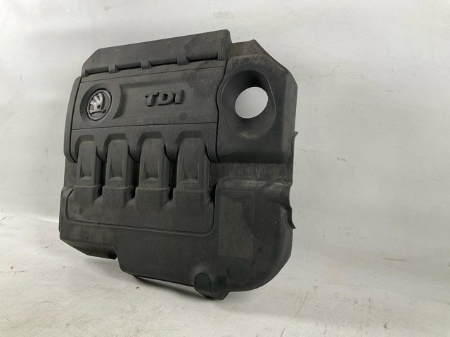 Pokrywa silnika dekoracyjna 04L103925T VAG