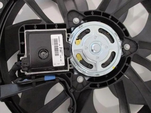 Wentylator elektryczny układu chłodzenia kompletny (silnik+wirnik) Peugeot 407 6E