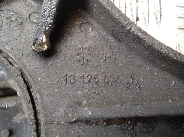 Poduszka (podpora) silnika przednia 13125635 OPEL