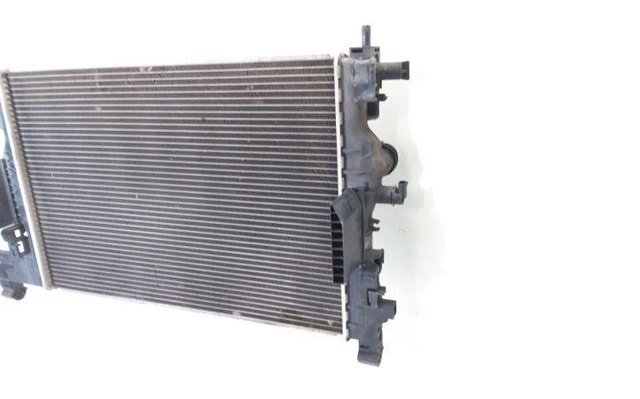 Chłodnica silnika 13281773 OPEL