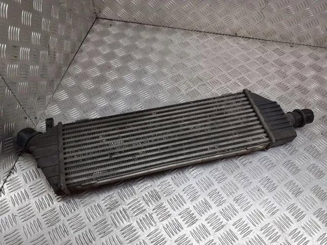 Chłodnica intercoolera Nissan Micra K12