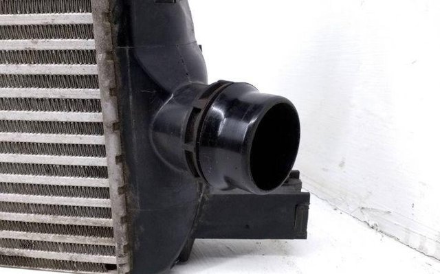 Chłodnica intercoolera 144967634R RENAULT