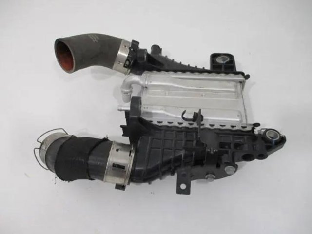 Chłodnica intercoolera 144967867R RENAULT