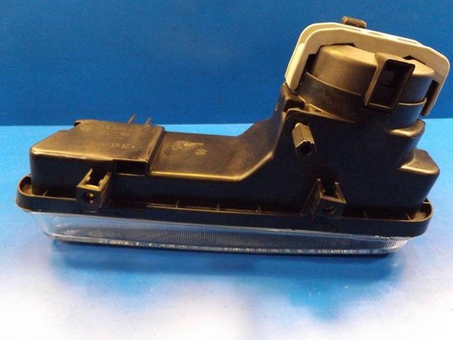 Lampa przeciwmgielna lewa Citroen Jumpy 1 BU