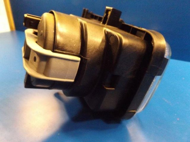 Lampa przeciwmgielna lewa Citroen Jumpy 1 BU