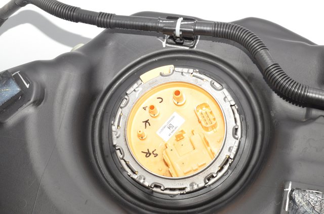 Zbiornik paliwa BMW X7 G07