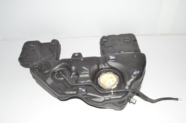 Zbiornik paliwa BMW X7 G07