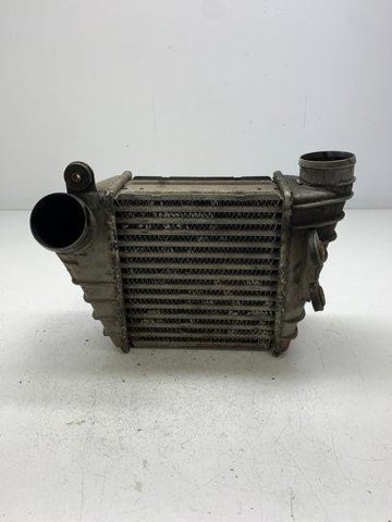 Chłodnica intercoolera 1J0145805B VAG