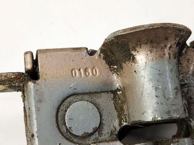 Zamek maski Mercedes Vito 1 638