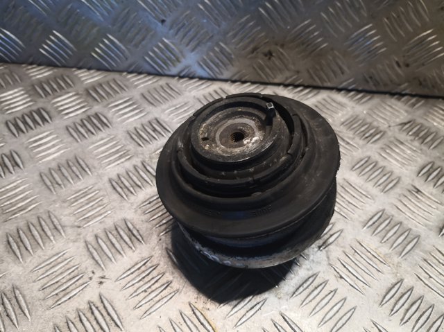 Poduszka (podpora) silnika lewa Mercedes S W220