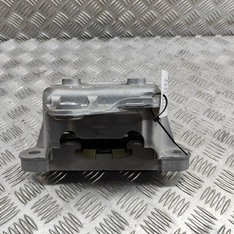 Poduszka (podpora) silnika prawa Volvo XC40 536