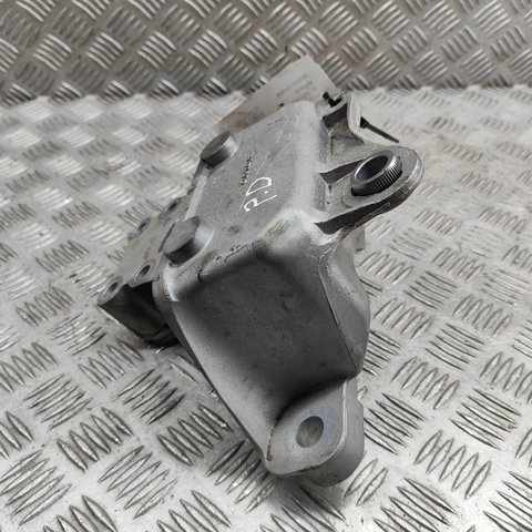 Poduszka (podpora) silnika prawa Volvo XC40 536