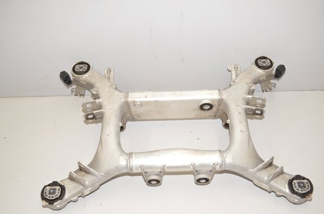 Korpus osi tylnej BMW X7 G07