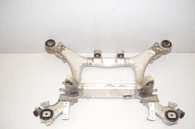 Korpus osi tylnej BMW X7 G07