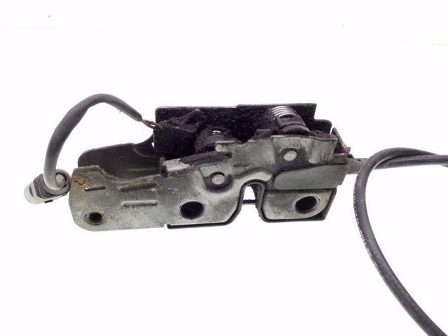 Linka otwierania maski Skoda SuperB 2 3T4