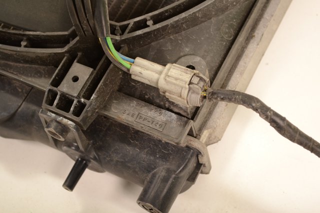 Zbiorniczek wyrównawczy układu chłodzenia Subaru Forester 3 S12, SH