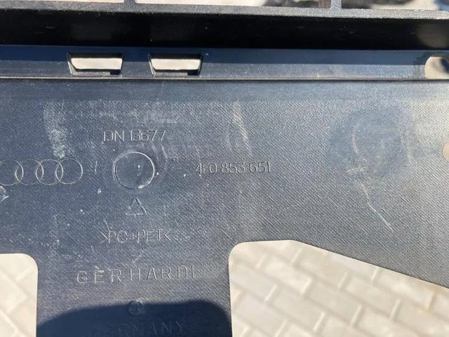 Atrapa chłodnicy Audi A6 4F2