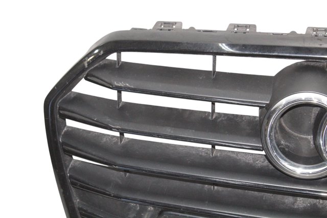 Atrapa chłodnicy Audi A6 4G2, 4GC