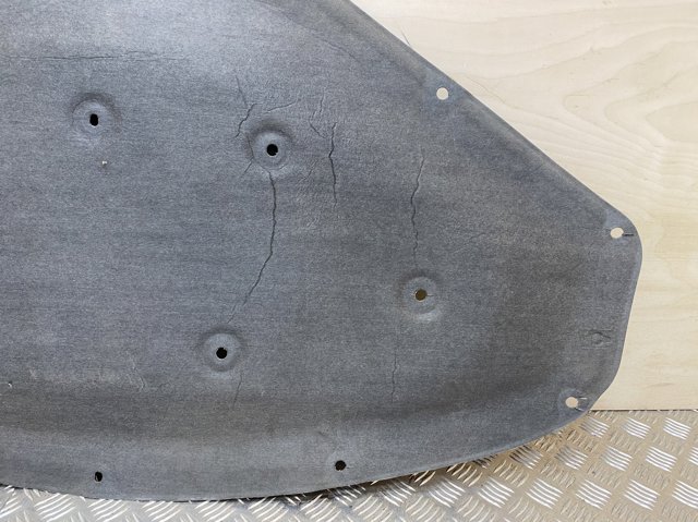 Wygluszenie maski BMW 2 F23