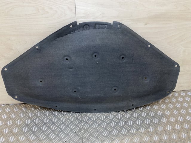 Wygluszenie maski BMW 2 F23