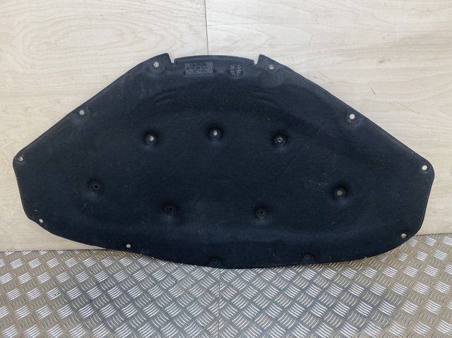 Wygluszenie maski BMW 2 F23